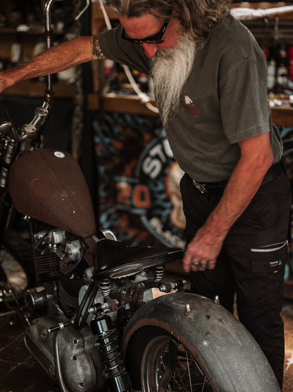 The Desert Watcher Tee | Greybeard & Sons | Unisex